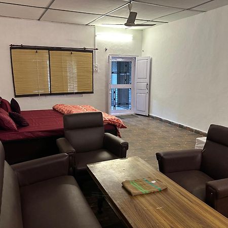 Dreamwoods A Travellers Farm Hostel Dharamshala Bagian luar foto