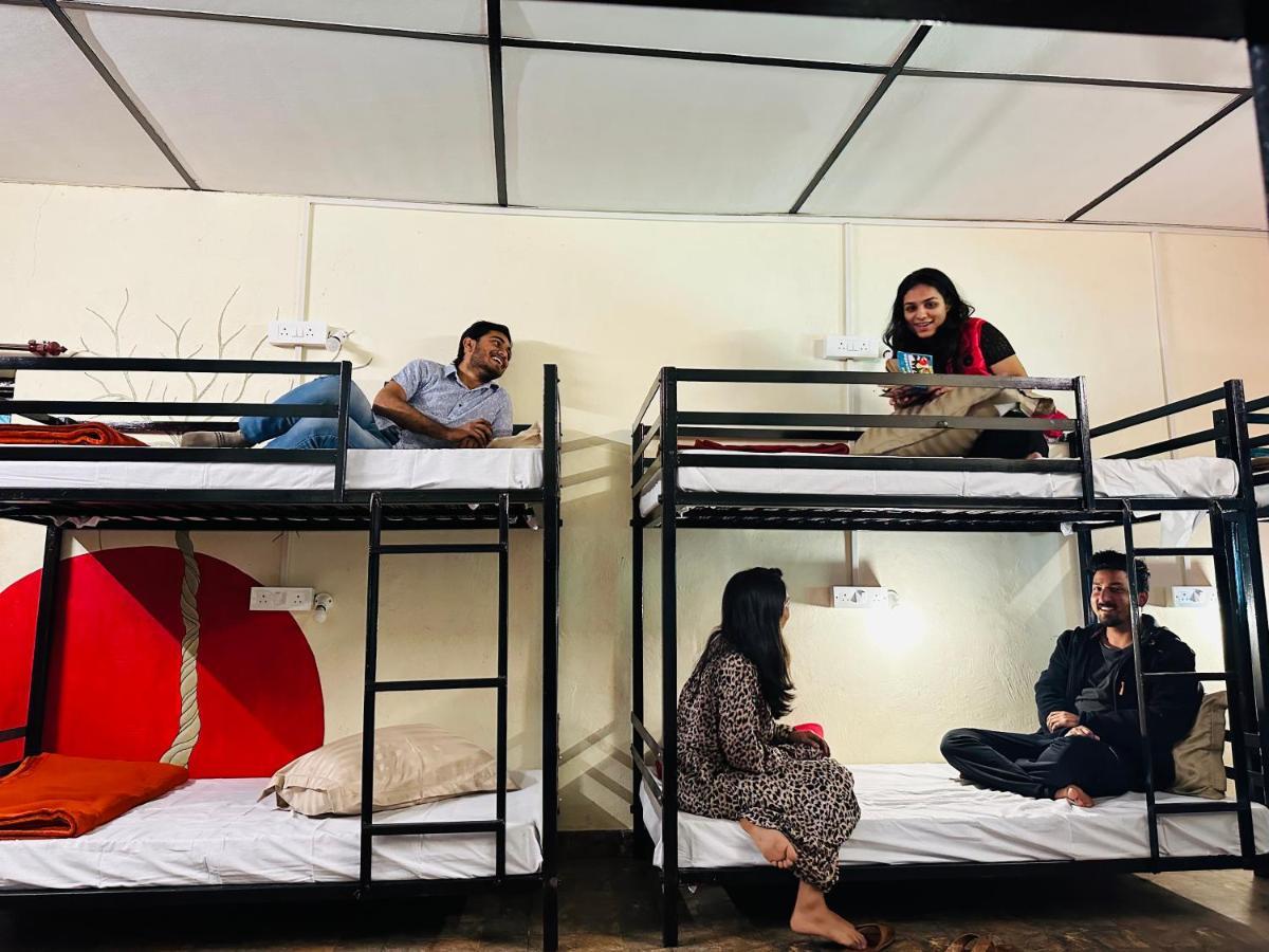 Dreamwoods A Travellers Farm Hostel Dharamshala Bagian luar foto