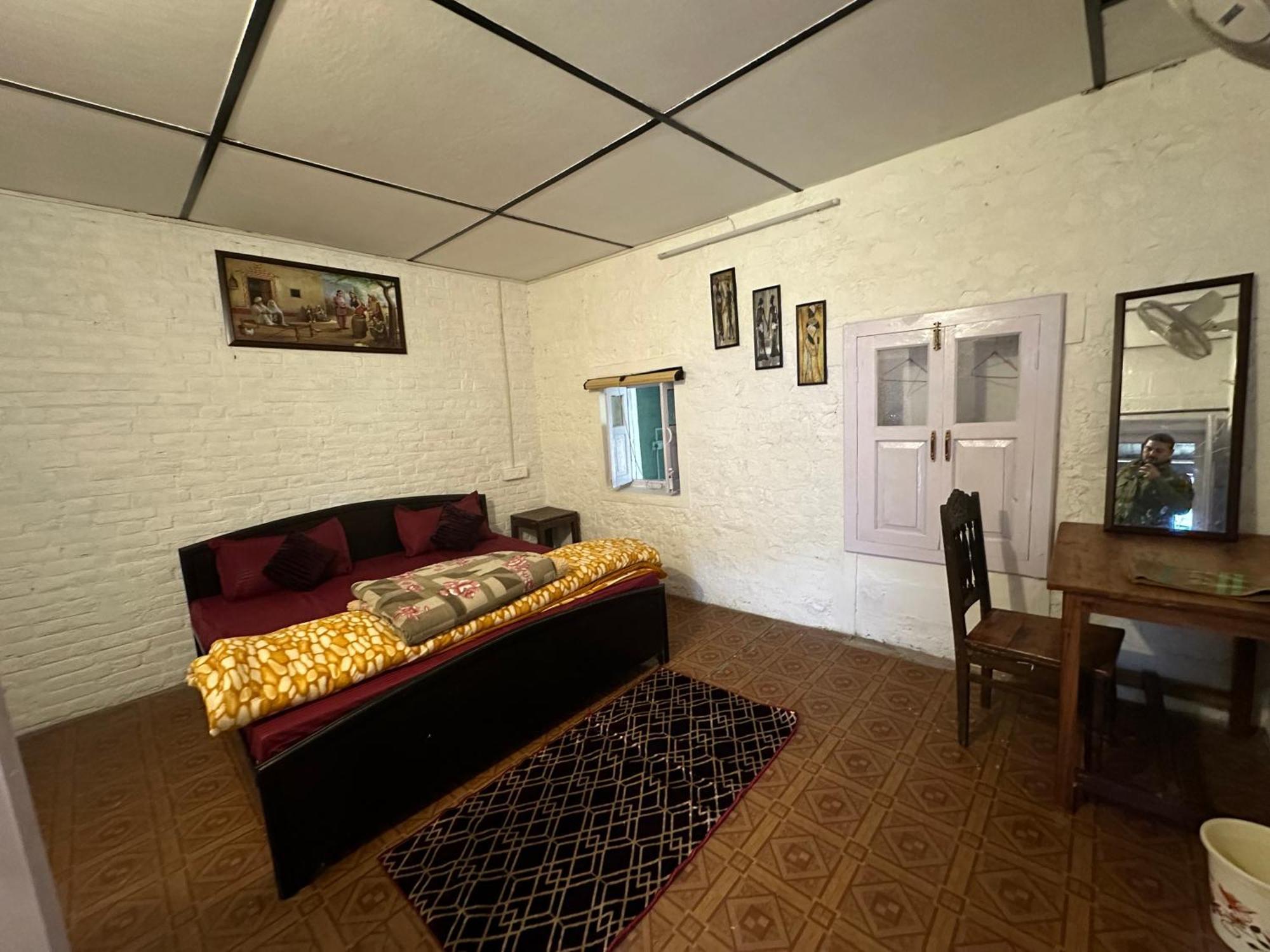 Dreamwoods A Travellers Farm Hostel Dharamshala Bagian luar foto