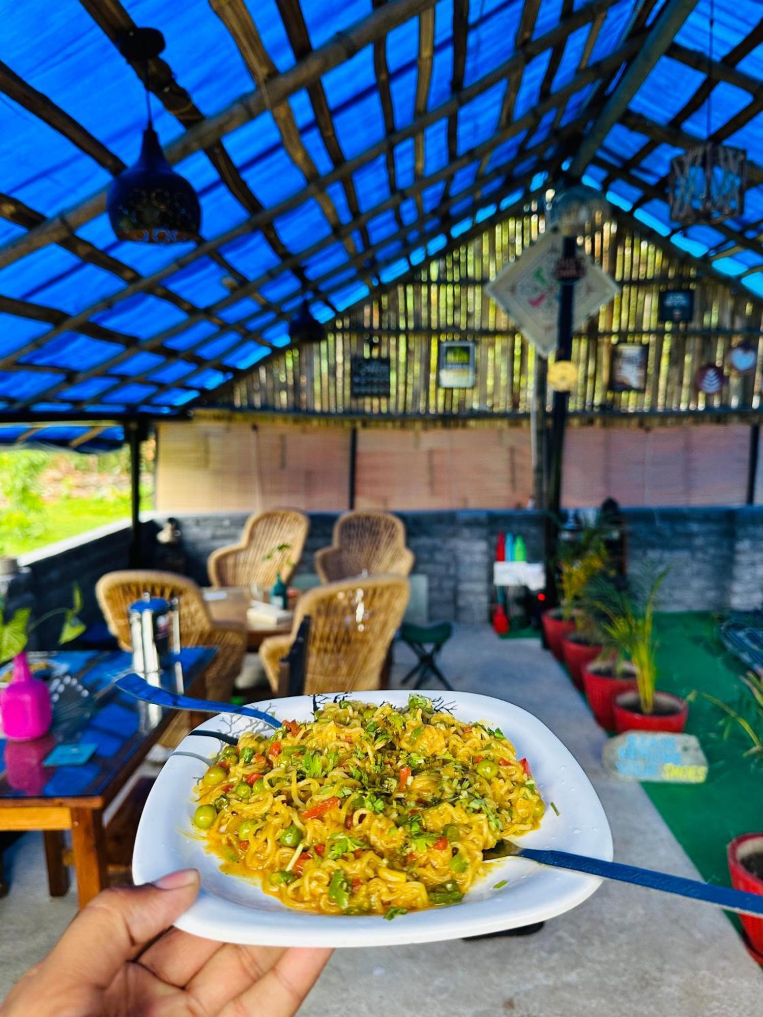 Dreamwoods A Travellers Farm Hostel Dharamshala Bagian luar foto
