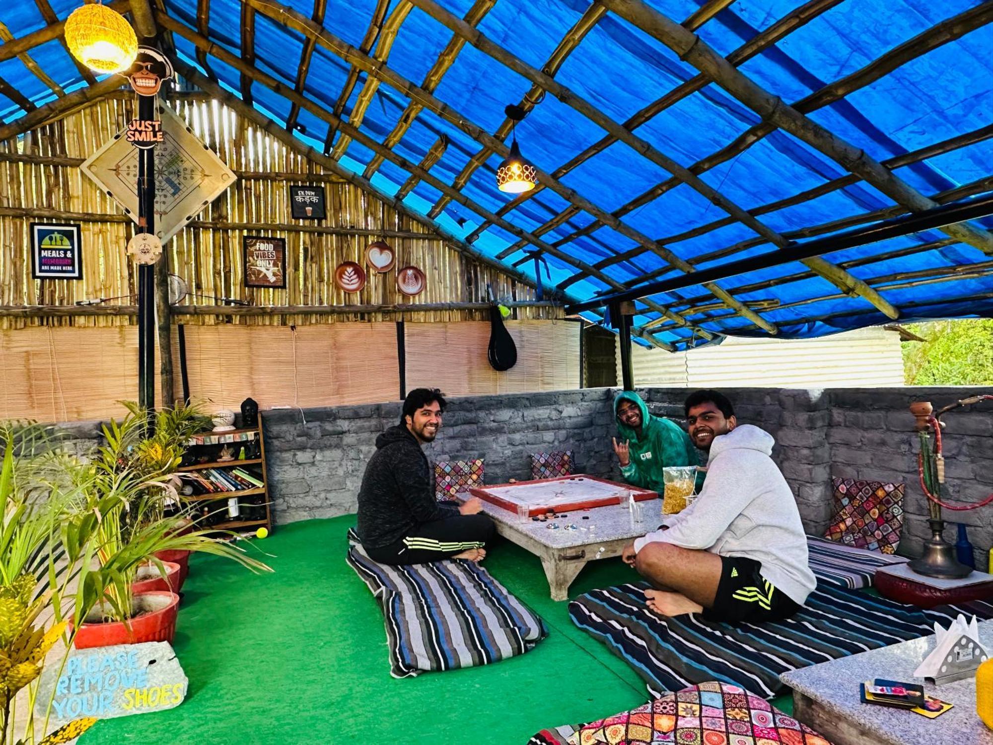 Dreamwoods A Travellers Farm Hostel Dharamshala Bagian luar foto