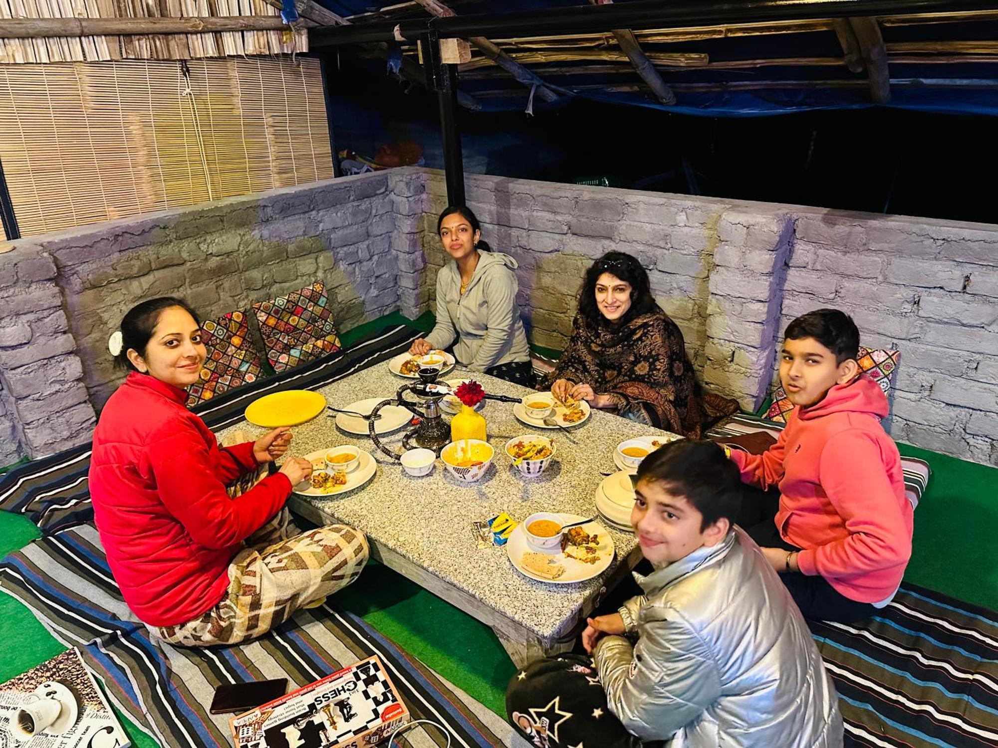 Dreamwoods A Travellers Farm Hostel Dharamshala Bagian luar foto